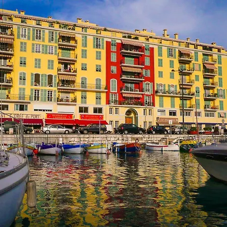 Beautiful Port De